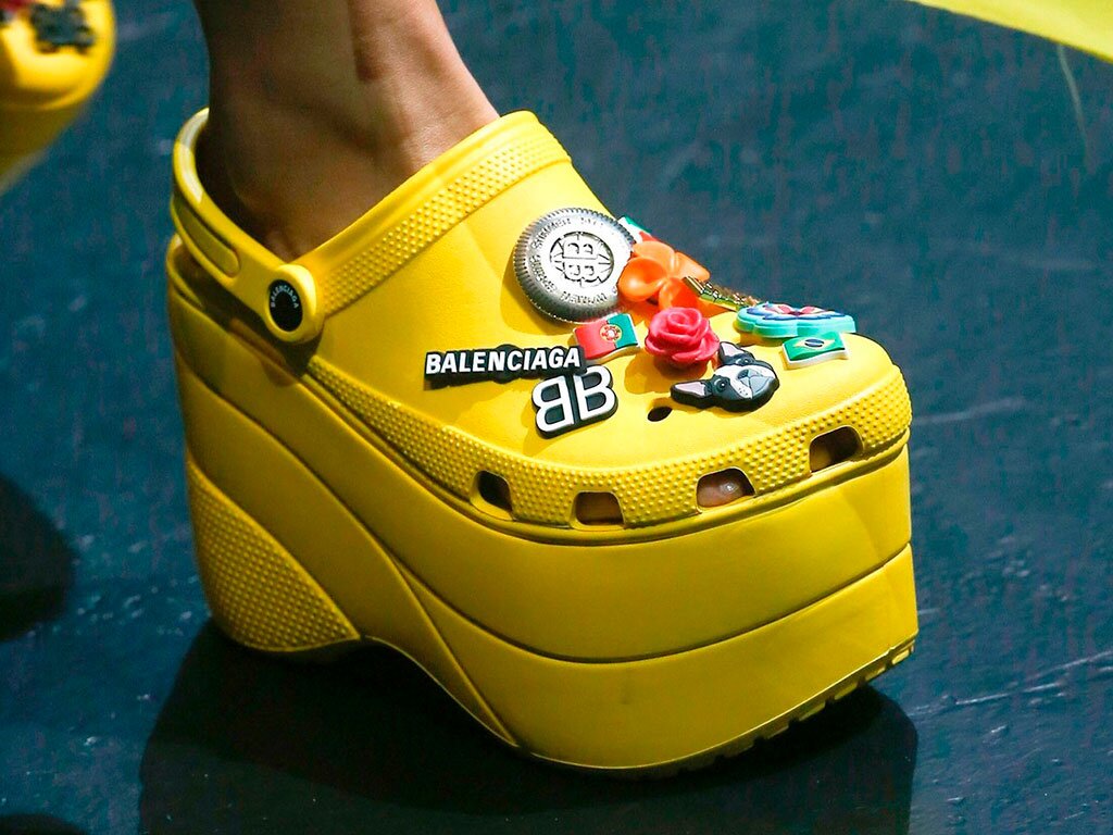 Furor por los “ugly shoes” de BALENCIAGA - SERMA.NET