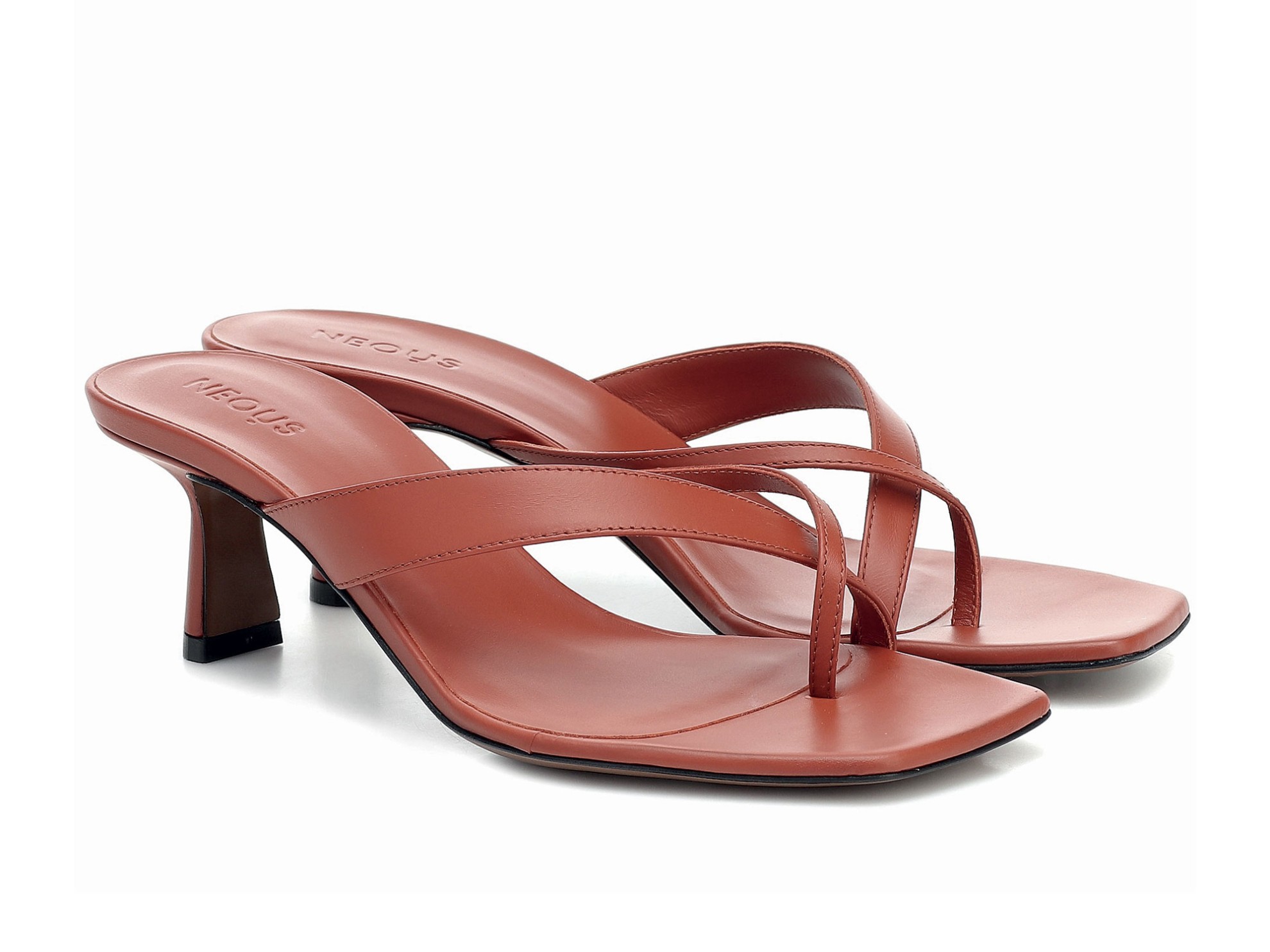 OJOTAS SANDALIAS CHANCLAS ALTAS: Libertad y elegancia para los pies -  SERMA.NET