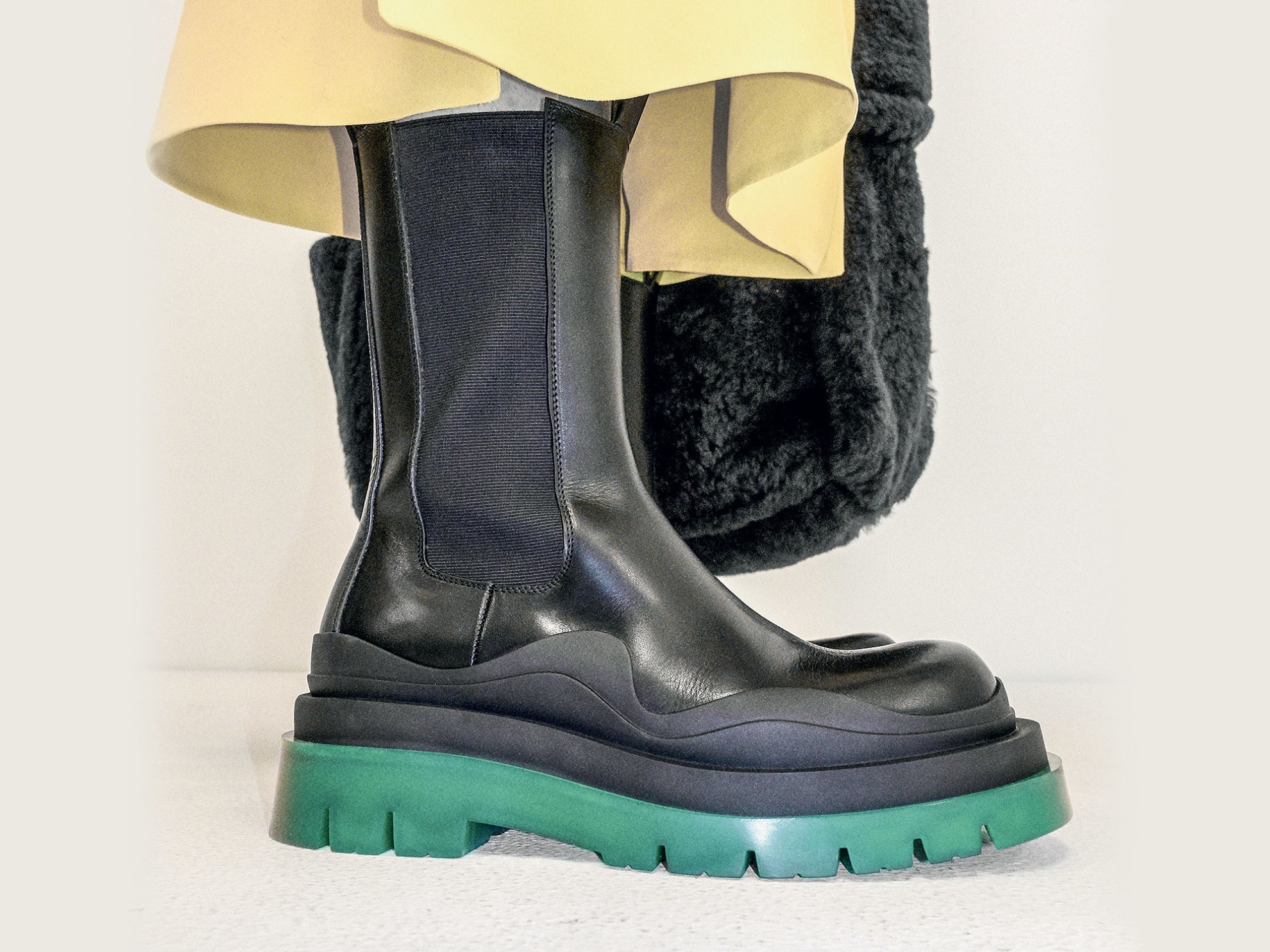 BOTAS BAJAS: Se actualizan con colores y nuevas molduras en las suelas -  SERMA.NET
