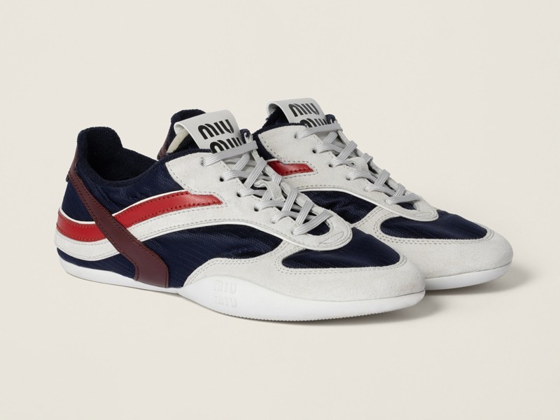 ¡Arrasan las SNEAKERINAS! y revolucionan el mundo de la moda