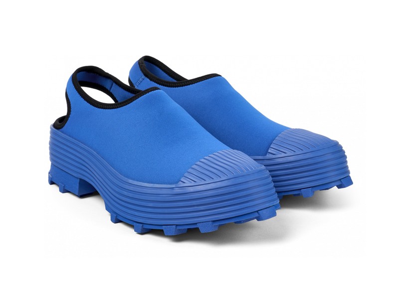 New CAMPER clogs: Robust and playful