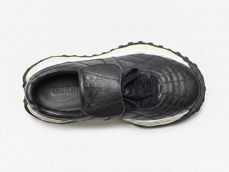 SNEAKERS RETRO FUTSAL MUJER TENDENCIA OTOÑO INVIERNO 2026 CALZADO SERMA156 13aqdmkav4dmkav4dmka.jpg Calzado tipo futsal retro en clave sneakers urbana