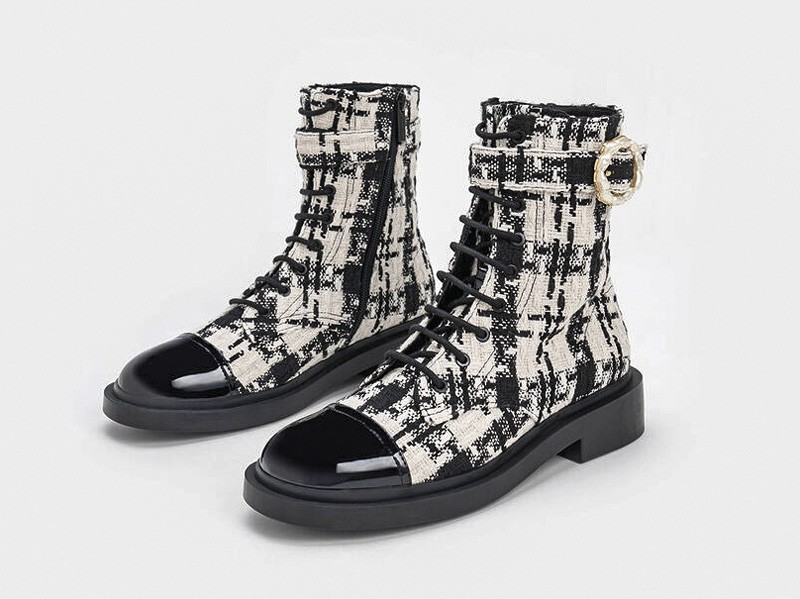 Laced-up flat booties