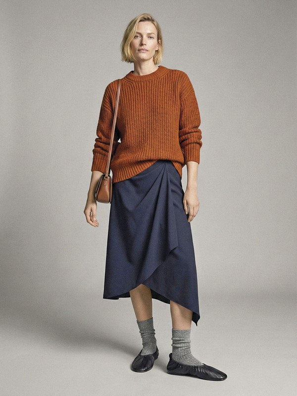 Soft materials support flexible uppers