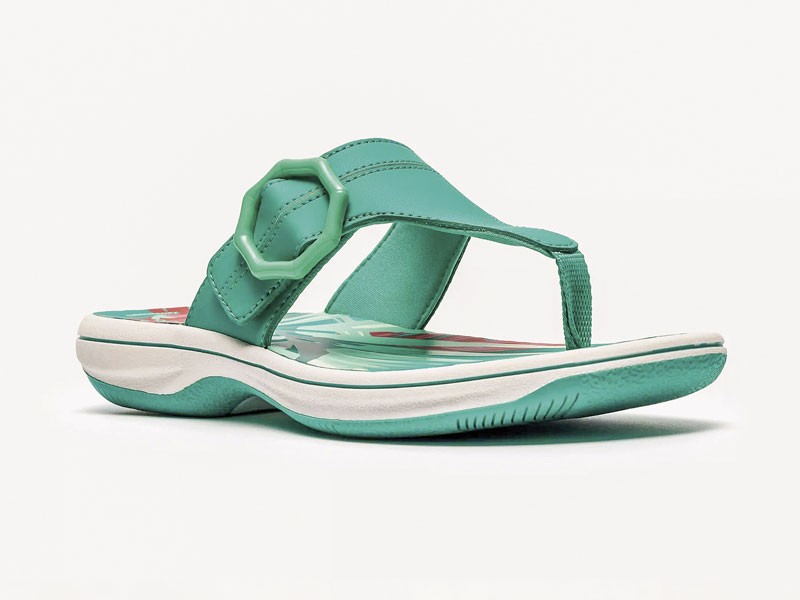 Beach flip-flops build identity through color and flat soles