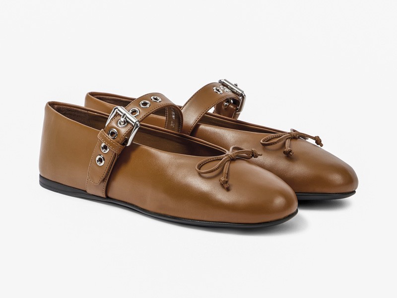 BALLERINAS MUJER TENDENCIAS OTOÑO INVIENRO 2026 SERMA 156P00956043.jpg Leather ballerina flats with straps and toe variations