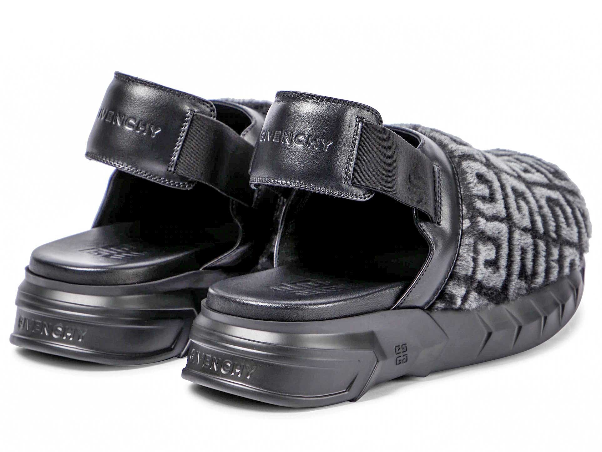 GIVENCHY clogs: for a distinguished winter look