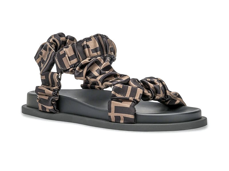 Flat sandals