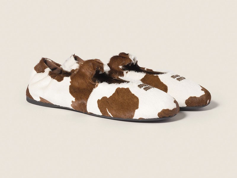 BALLERINAS BALERINAS MARY JANE GUILLEMRINAS MUJER CALZADO TENDENCIA PRIMAVERA VERNAO 2026 2027 SERMA167cq5dam.web.he7e3da.2400.2400-(13).jpg Ballerinas animal print impulsan superficie y contraste