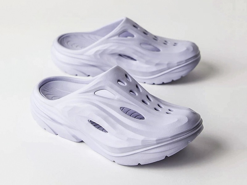 Injected Clogs