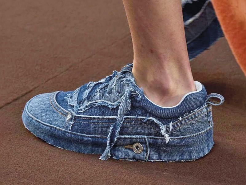 FOTO-2.jpg DENIM: Its use in footwear grows