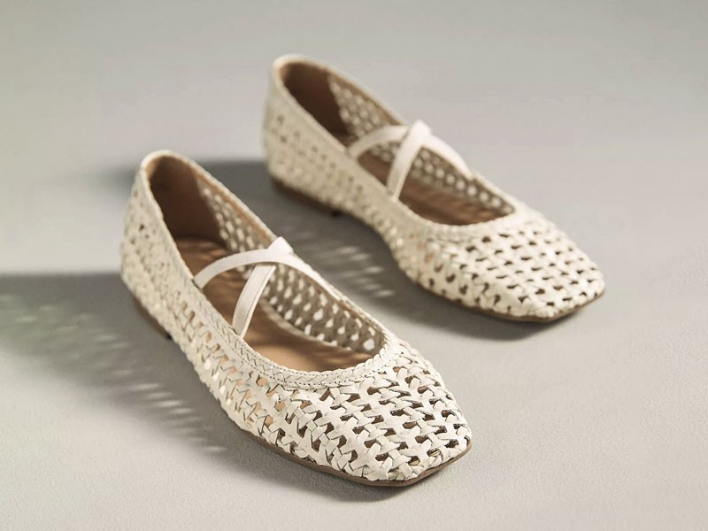 Mesh ballerinas explore openwork, color and texture
