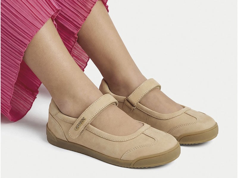 BALERINAS BALLERINAS MARY JANE GUILLERMINAS NIÑA ZAPATOS CERRADO NIÑO NIOÑA INFANTIL CALZADO TENDENCIA PRIMAVERA VERNAO 2026 2027 SERMA167ballerinas-guess-eo-ci12-3230-02-beige-5906751792094.jpg Mary jane infantiles realzan tiras y ornamentos en rosa suave