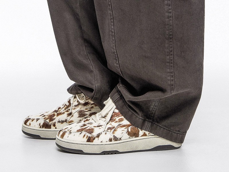 SNEAKERS RETRO FUTSAL MUJER TENDENCIA OTOÑO INVIERNO 2026 CALZADO SERMA156 252BZ1357_10160_D_3-2.jpg Skate footwear with vulcanized soles and low profiles