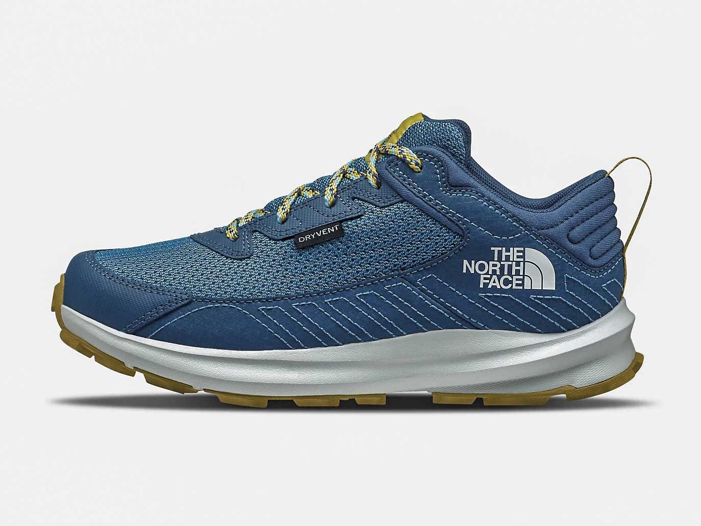 Sneakers urbanas:  Acompañando  la tendencia