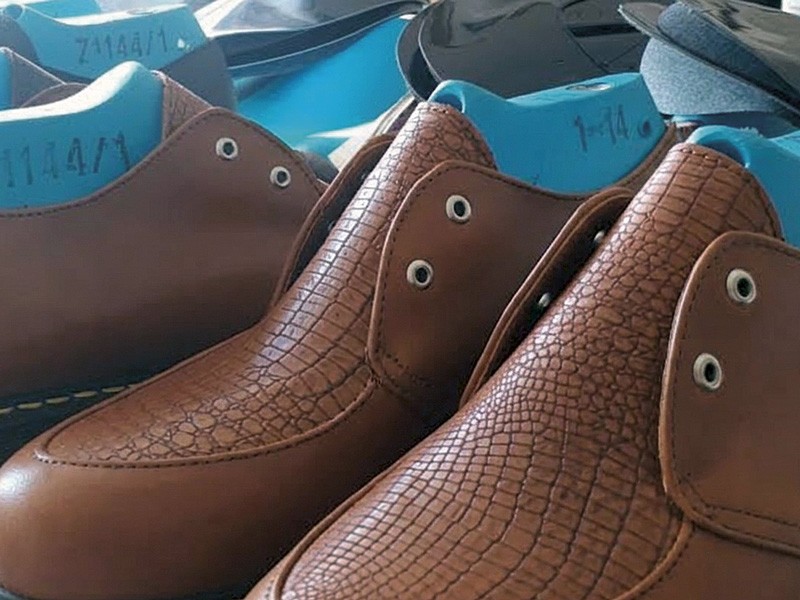 During production, proper shaping is essential to reproduce the footwear's lines and design.