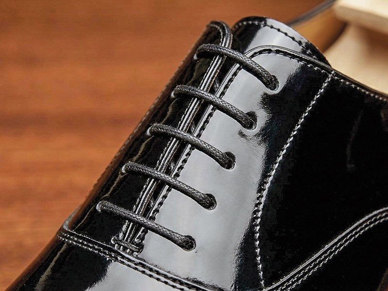 1. Formal / Dress Footwear (Oxford) Choosing the right shoelaces