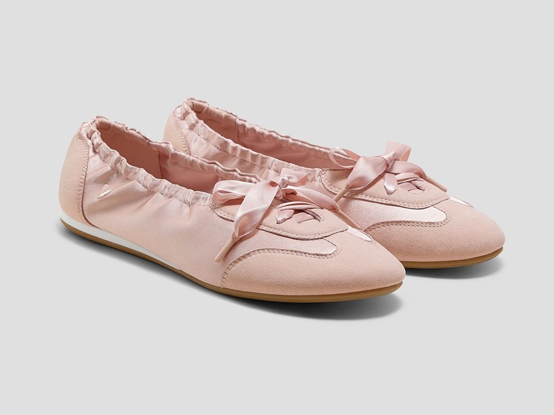 ¡Arrasan las SNEAKERINAS! y revolucionan el mundo de la moda