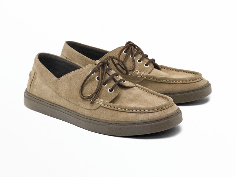 Lace-up shoes