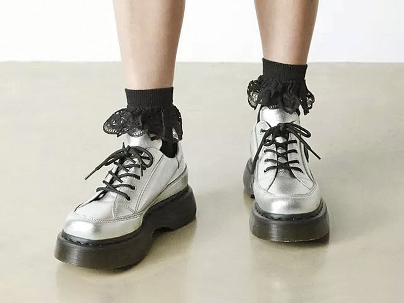 Lace-up casual shoes