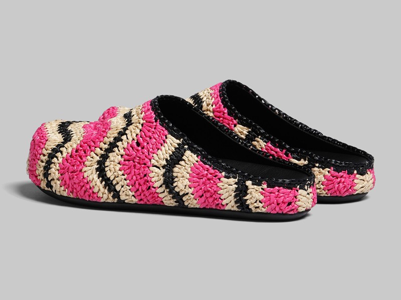 Summer 23/24 Previews. Exclusive multicolored crochet raffia for new MARNI models