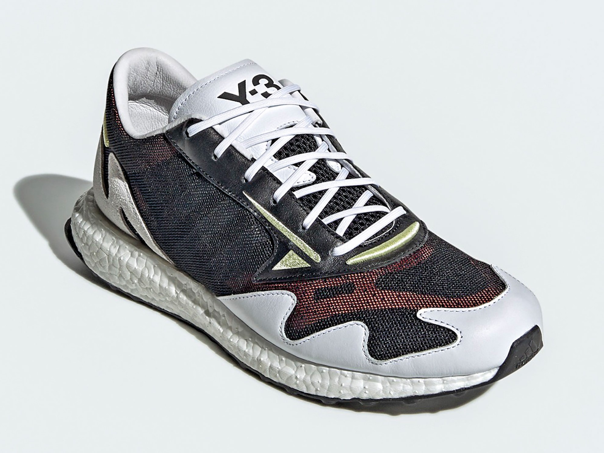 Urban sports sneakers: For the fashion segment