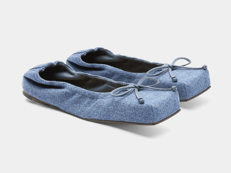 BALLERINAS MUJER TENDENCIAS OTOÑO INVIENRO 2026 SERMA 15623761480_55357497_2048.jpg Printed ballerina flats focused on texture and contrast