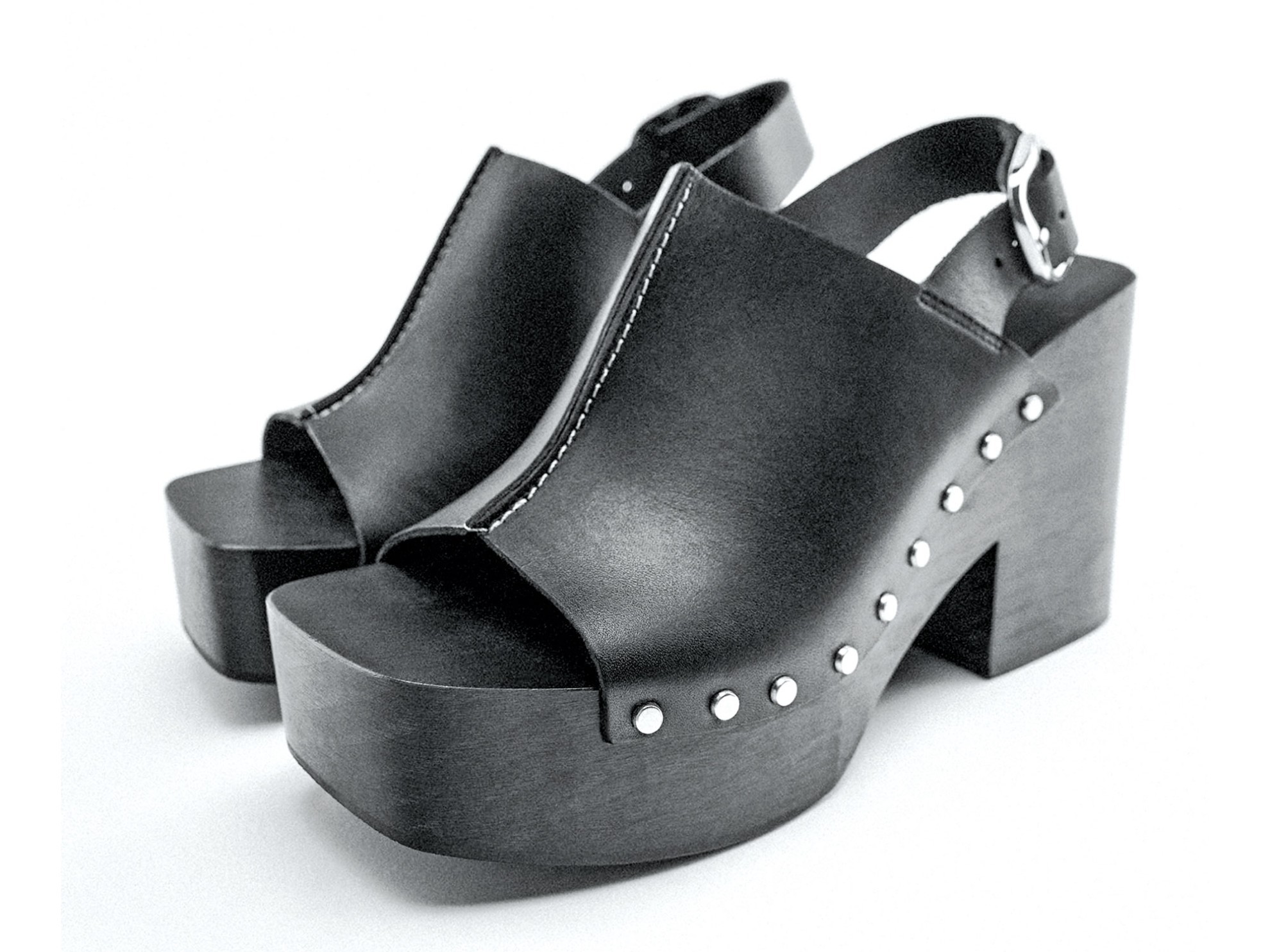 Fashion clogs: With distinguished materials