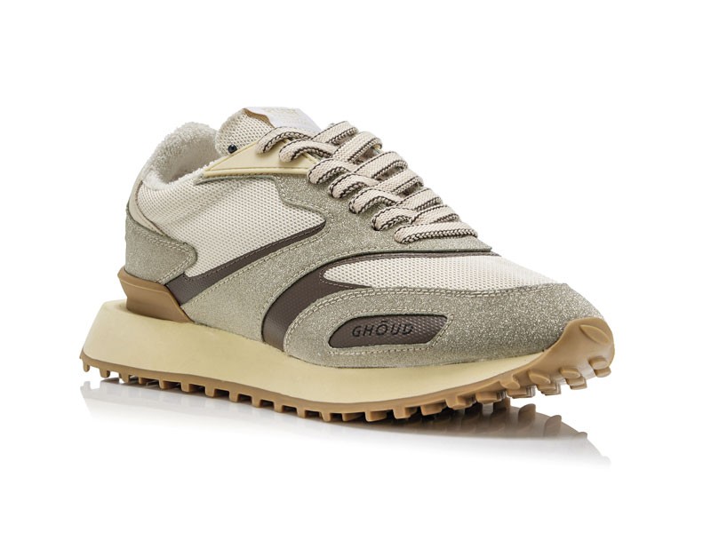 Urban sports sneakers