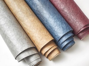 creased-laminated-tyvek-by-kiyi.jpg