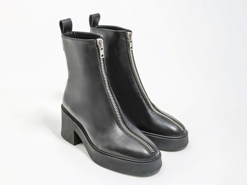 BOTAS BOTINETAS ALTAS LISAS MUJER TENDENCIA OTOÑO INVIERNO 2026 CALZADO SERMA156 252BZ0608_10000_D_4.jpg Botinetas altas con plataforma y cierres limpios