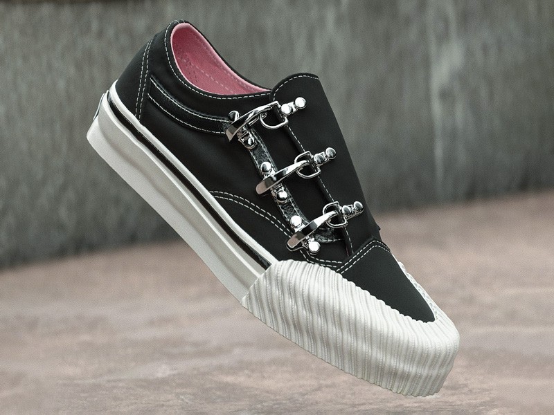 SNEAKERS RETRO FUTSAL MUJER TENDENCIA OTOÑO INVIERNO 2026 CALZADO SERMA156 81e0fd34a65b4b31b2c676950075c83d.jpg Skate footwear with vulcanized soles and low profiles