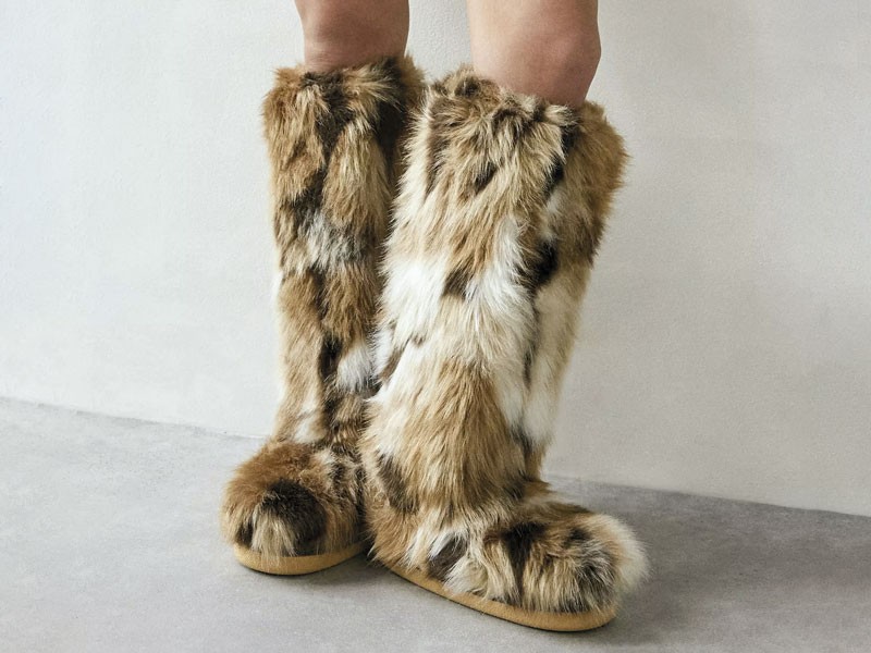 Flat boots: the warmest style