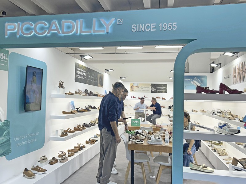 EXPO RIVA SCHUH established itself as the largest global meeting point for footwear and manufactured goods