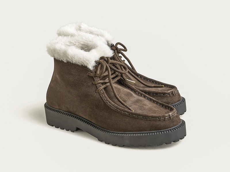 COLOR CHOCOLATE MUJER TENDENCIAS OTOÑO INVIENRO 2026 SERMA 156CP063_BR6294.jpg Chocolate emerges as a defining color trend in footwear