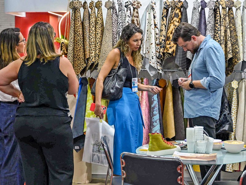 Visitors had the opportunity to walk through the different stands to learn in greater detail about suppliers’ offerings. FIMEC reinforced its leadership as a global industry trade fair