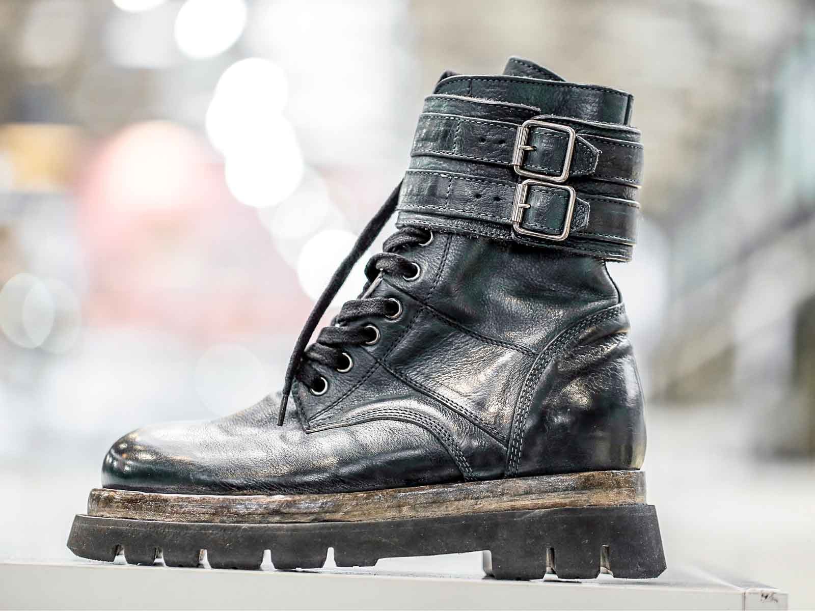 Unbeatable! GALLERY SHOES confirmed booties for next Fall-Winter 2021