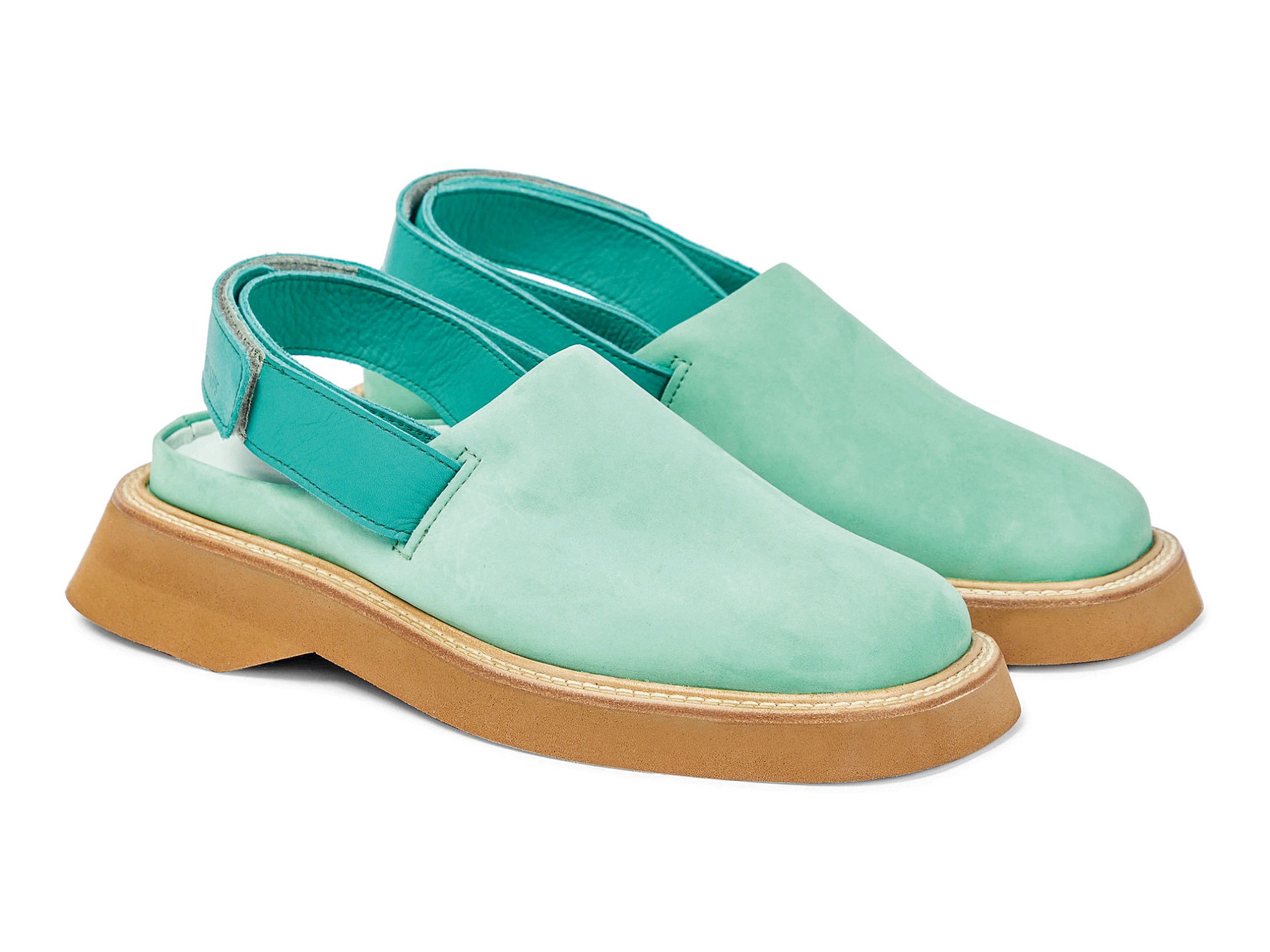 Zapatos cerrados bajos lisos