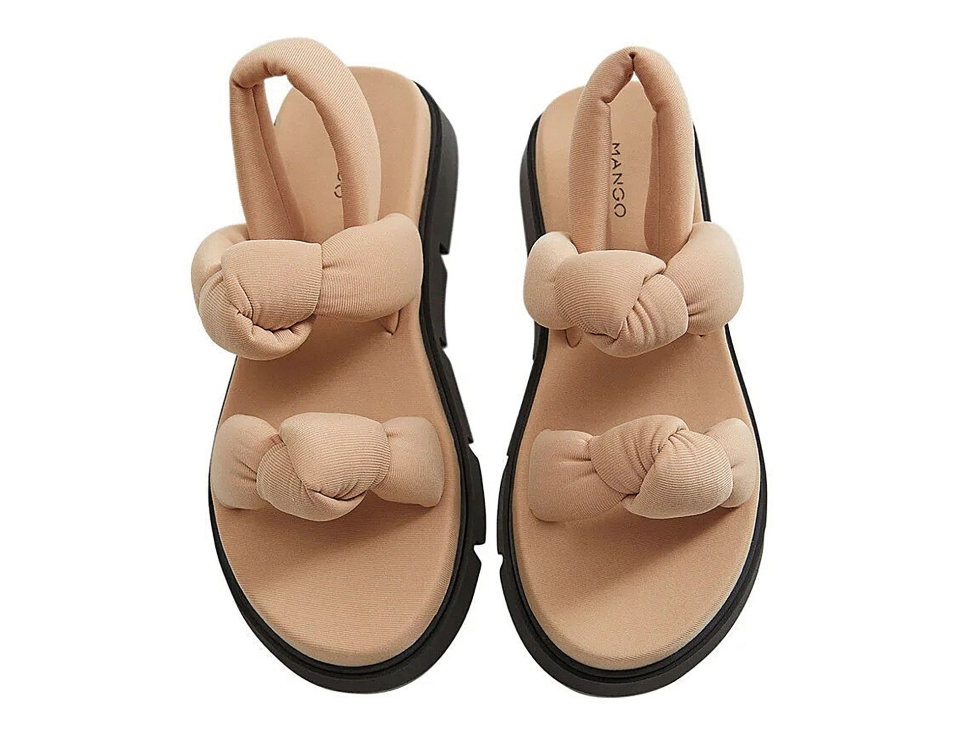 ANTICIPOS VERANO 2021·22 Ojotas, chanclas o chinelas optan por las tiras tubulares