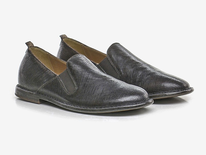 LISOS SPORT TENDENCIA CALZADO TEMPORADA OTOÑO INVIERNO 2027 SERMA 159 161869-190812-0.jpg Men's Slip-On Shoes Pair Clean Vamps with Surface Contrast