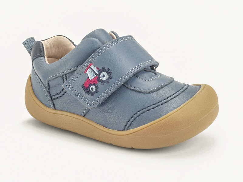 BOTAS BOTINETAS NIÑO NIÑA INFANTES TENDENCIAS OTOÑO INVIENRO 2026 SERMA 156 0844_2c__78215.1760091429.jpg Kids shoes with bows, mary janes, and urban loafers