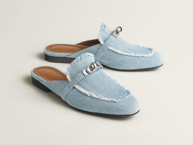 ¡SUCESO! Las telas jeans conquistan el calzado de verano