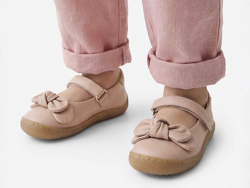 BALERINAS BALLERINAS MARY JANE GUILLERMINAS NIÑA ZAPATOS CERRADO NIÑO NIOÑA INFANTIL CALZADO TENDENCIA PRIMAVERA VERNAO 2026 2027 SERMA167ballerinas-lasocki-kids-ceo-ci12-dubai-31-rosa-5906751654200.jpg Kids’ mary janes highlight straps and soft pink ornaments