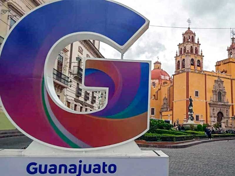 UNMISSABLE! International leaders in the fashion world open the doors to Mexico