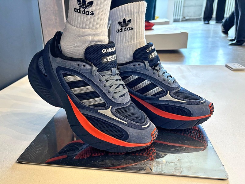 Otra apuesta de ADIDAS al chunky deportivo: el robusto modelo GOUKANA