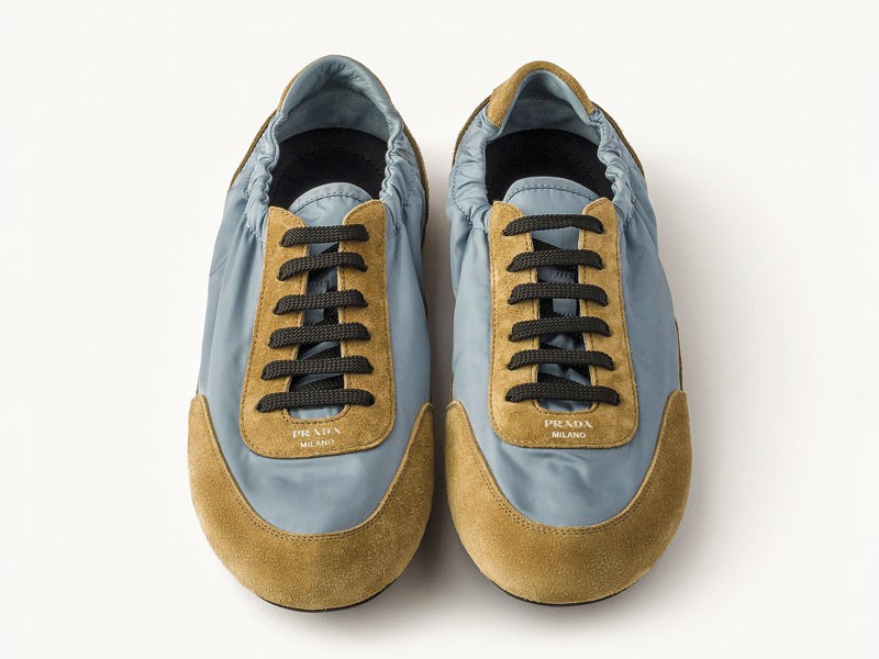 SNEAKERS CLASICAS MUJER CALZADO TENDENCIA PRIMAVERA VERNAO 2026 2027 SERMA167cq5dam.web.hebebed.2400.2400-(27).jpg Slim sneakers refine profiles through low soles