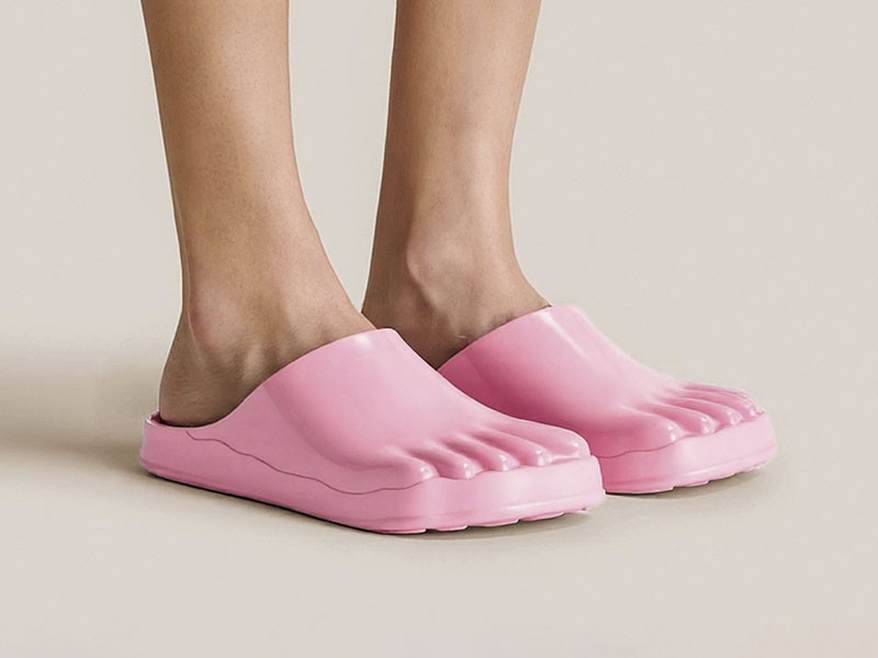 Injected clogs