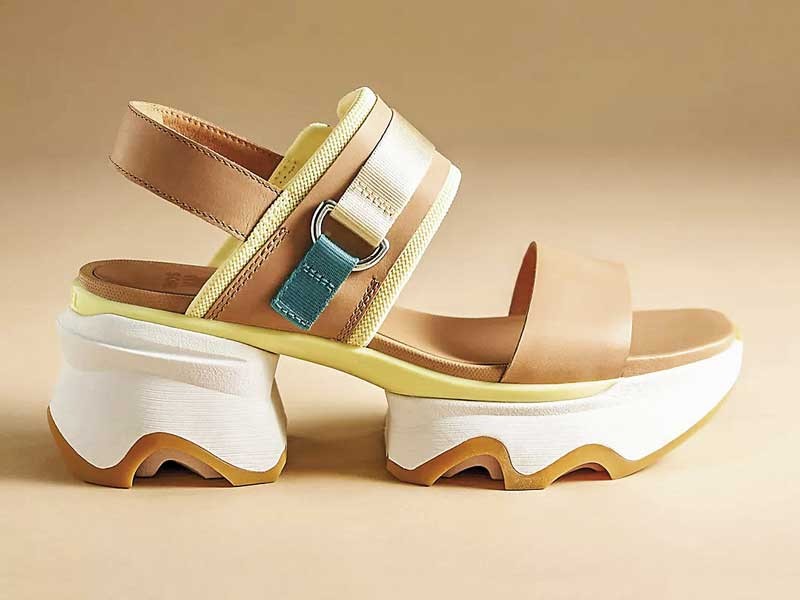 Sandalias bajas:  Destacadas  en la tendencia