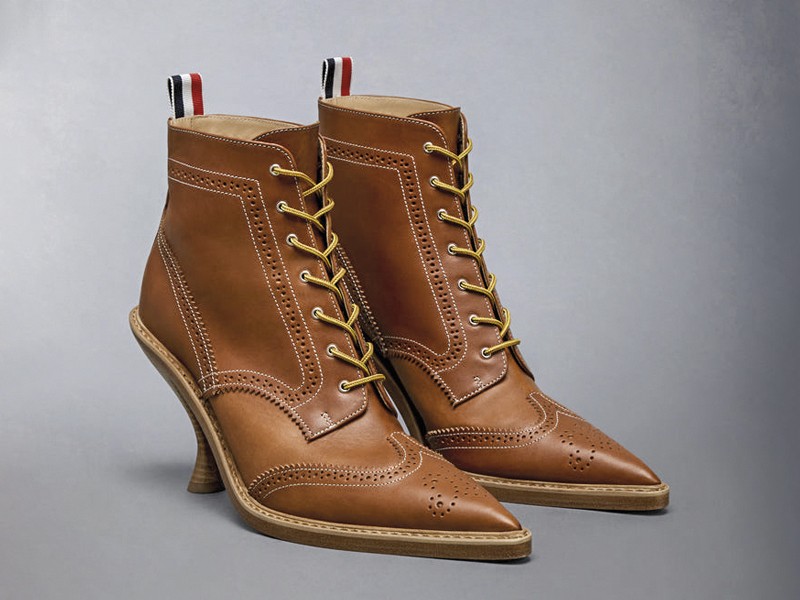 Botinetas altas acordonadas