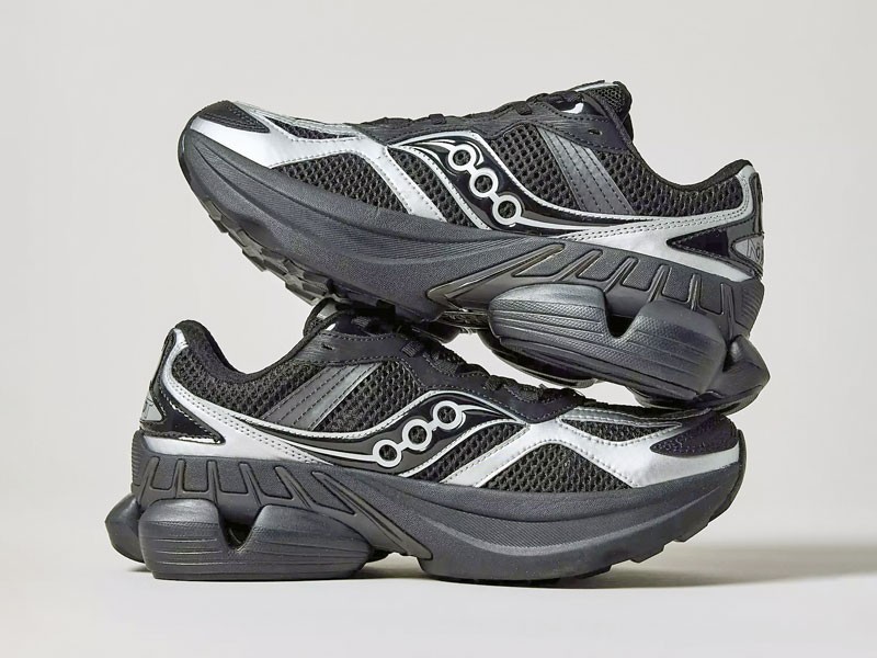 Chunky sneakers